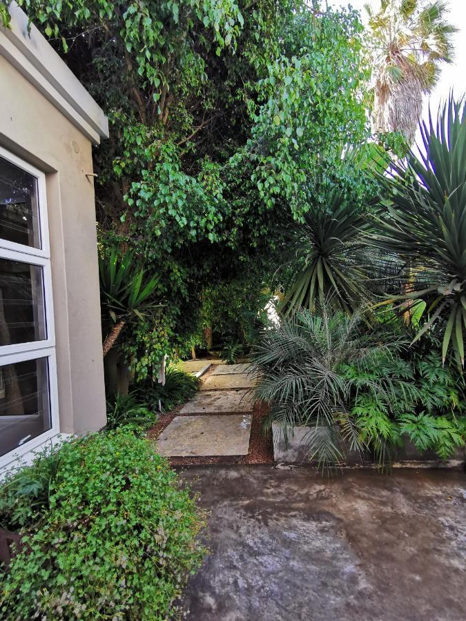 Mulberry Gardens Self Catering Apartment Суакопмунд Екстериор снимка