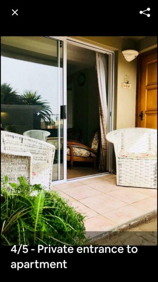 Mulberry Gardens Self Catering Apartment Суакопмунд Екстериор снимка